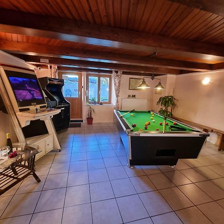 Gite Bruyere, 2 A 5 Personnes Avec Salle De Jeux Et Spa Dans La Residence Вантрон Экстерьер фото