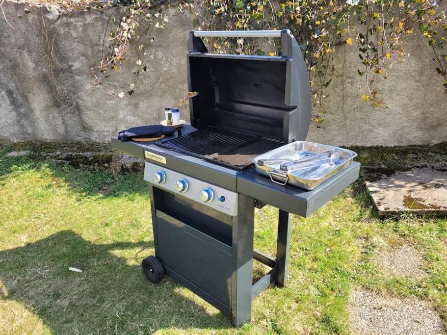 Gite Bruyere, 2 A 5 Personnes Avec Salle De Jeux Et Spa Dans La Residence Вантрон Экстерьер фото