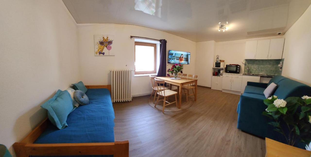 Gite Bruyere, 2 A 5 Personnes Avec Salle De Jeux Et Spa Dans La Residence Вантрон Экстерьер фото